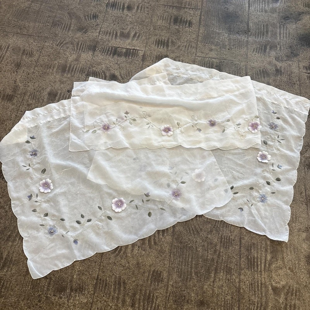 Vintage 1970S SheerCurtains With Valance 25X 28 Scallop Embroidery 3-D Flower